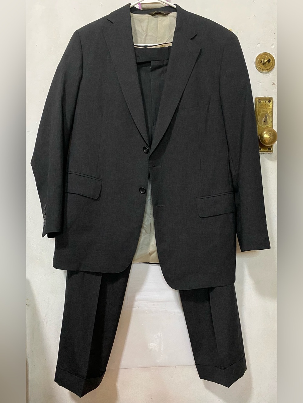 Paul Stuart size  40-34 Look at the photo where the minor defects are marked.